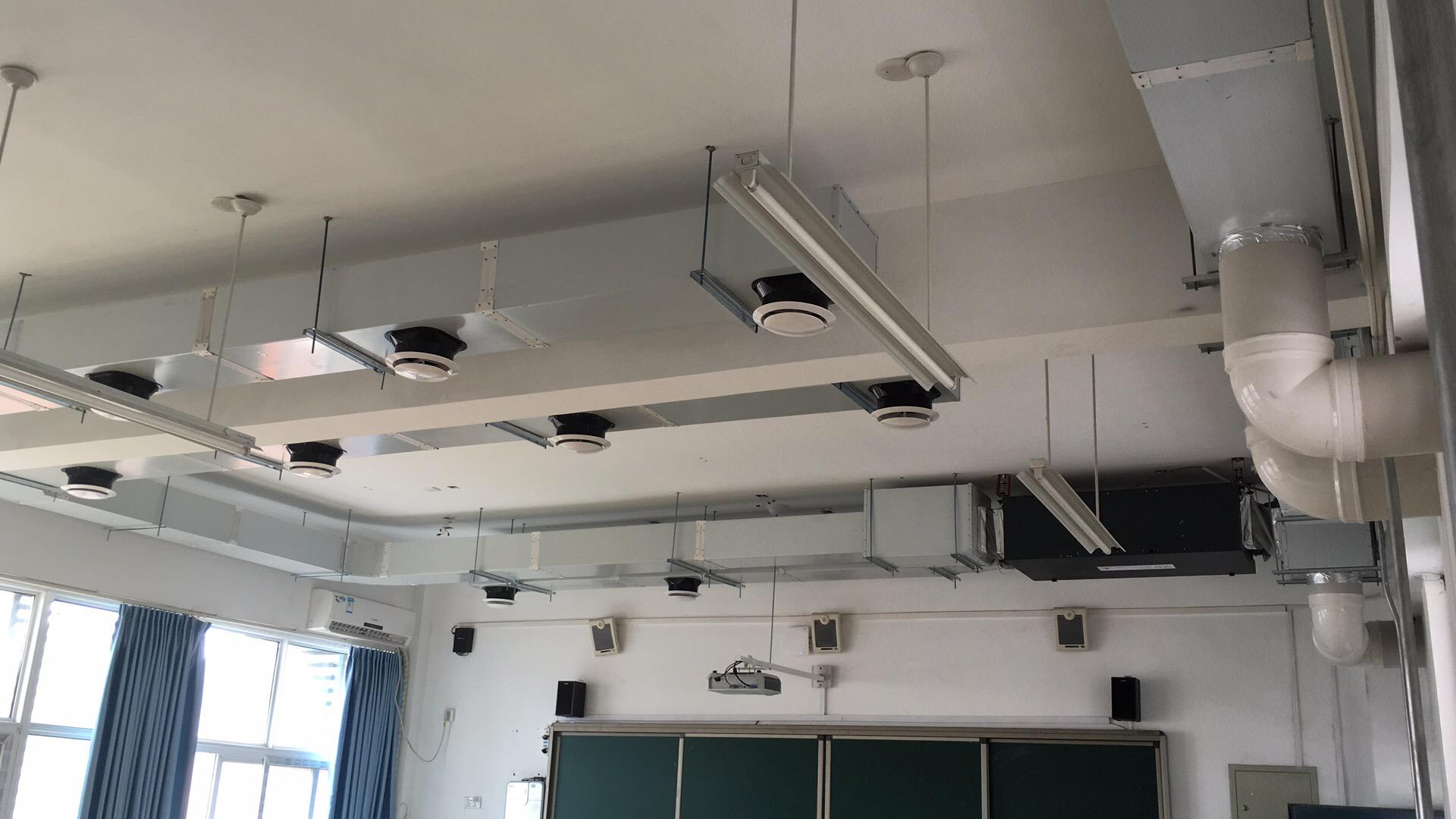 学校新风系统安装1